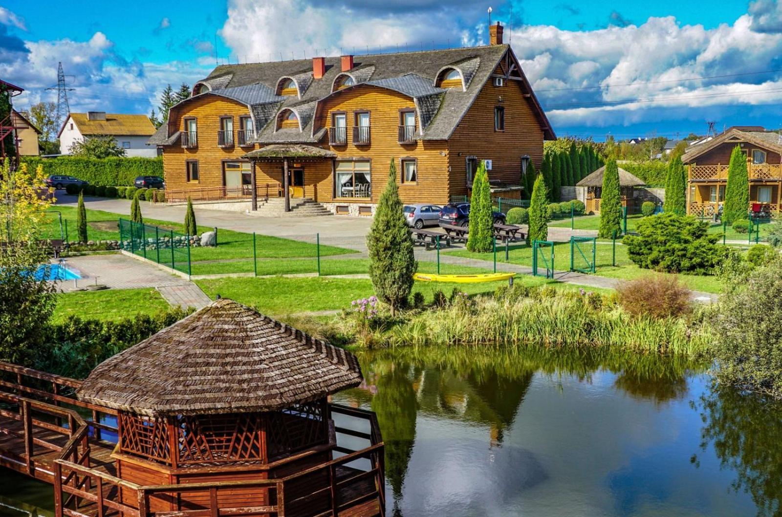 Dworek Tucholski Zblewo Esterno foto